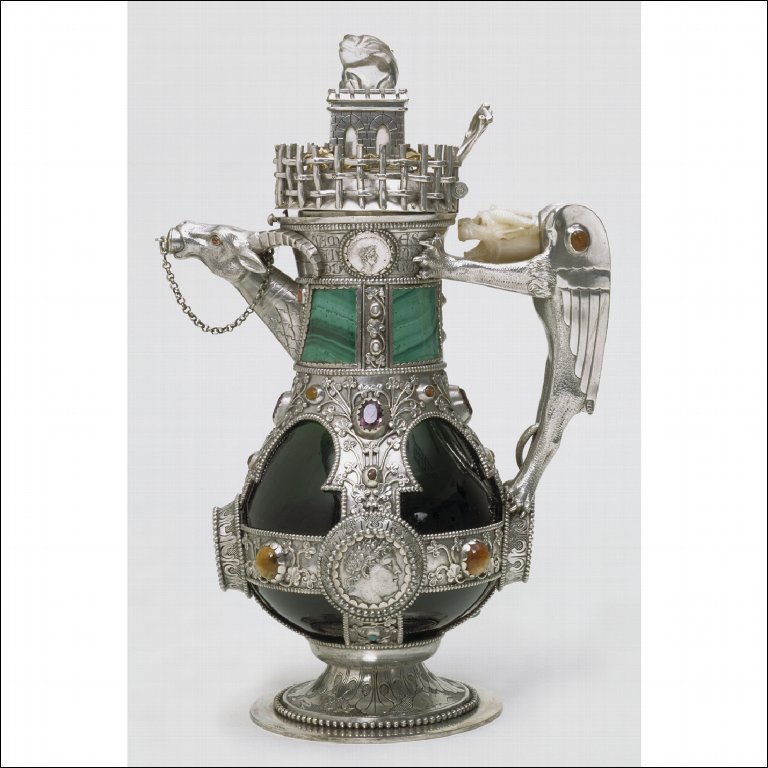 DECANTER