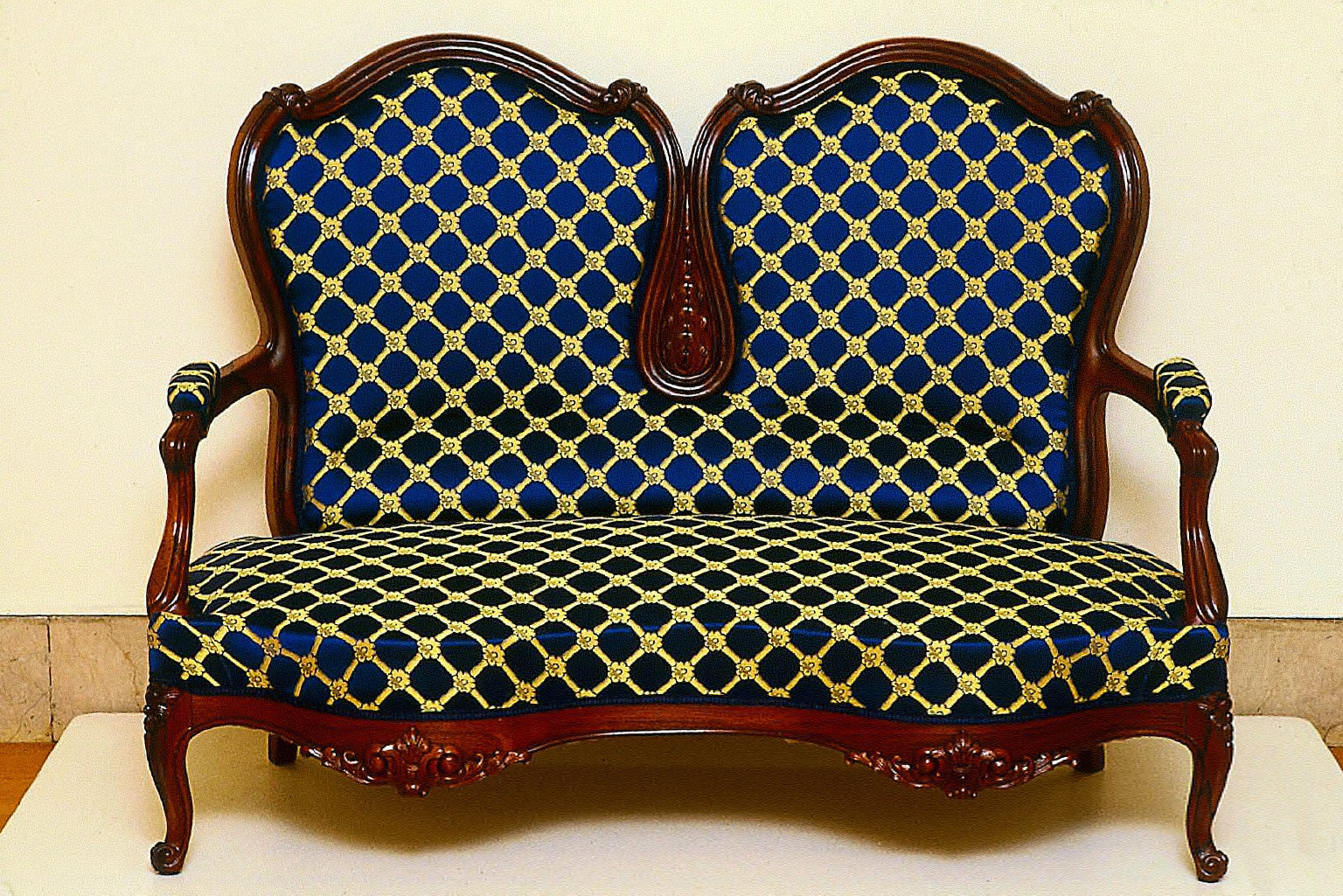 Settee, Rococo-revival style