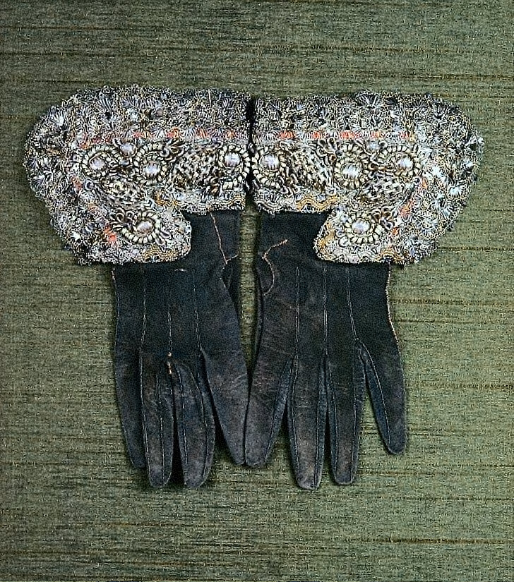 Pair of Gloves